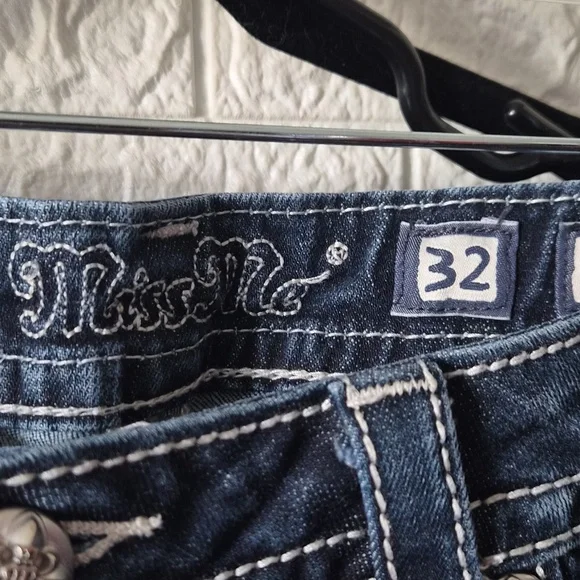 Miss Me Dark Blue Jean Shorts - Picture 3 of 7